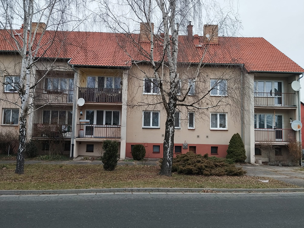 slideshow-1-bytovy-dum-v-uhlirskych-janovicich