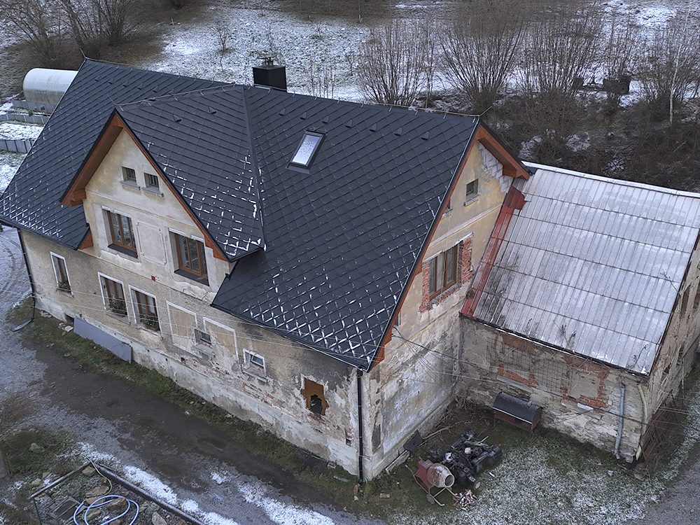 slideshow-1-rodinnovy-dum-v-chrastave