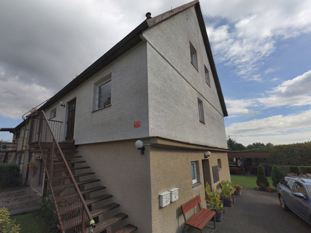 slideshow-1-rodinnovy-dum-v-decine