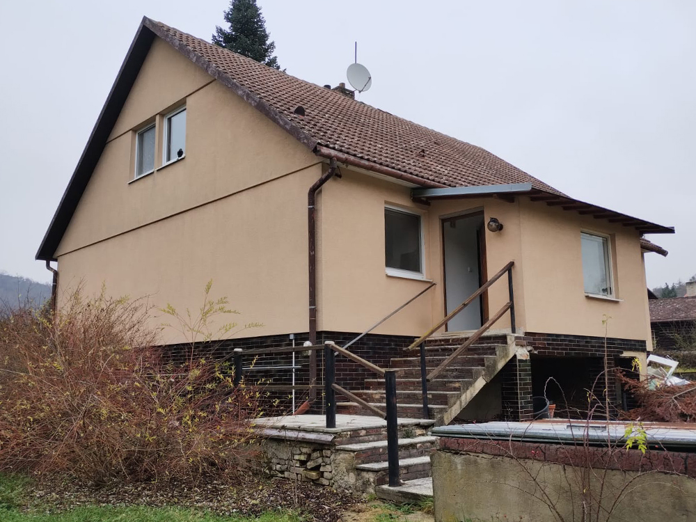 slideshow-1-rodinnovy-dum-v-husinci