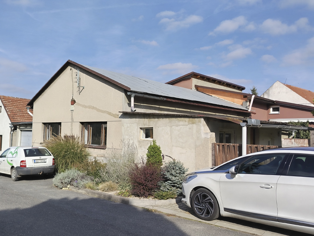 slideshow-1-rodinnovy-dum-v-tuchorazi